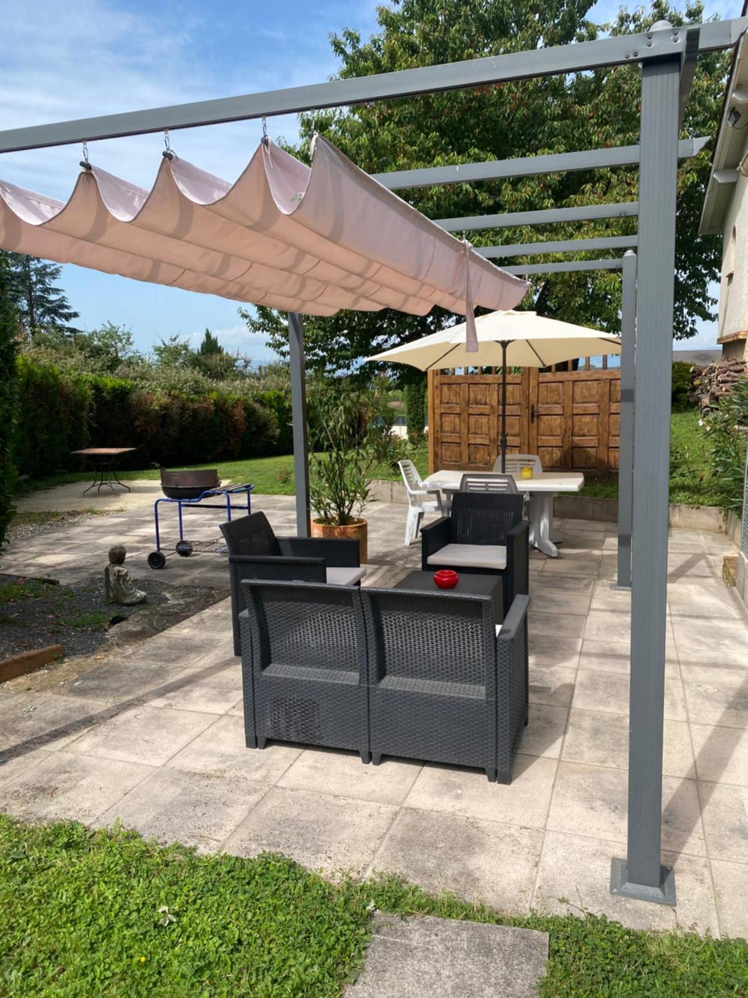 Des Chabaudieres Holiday home *
